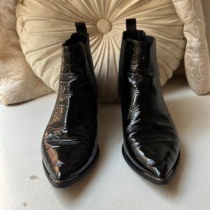 Acne Studio Ankle Boots - Black Leather - Size 10 (run small)